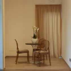 Interno della casa del commiato