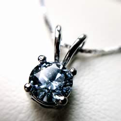 Collana con diamante